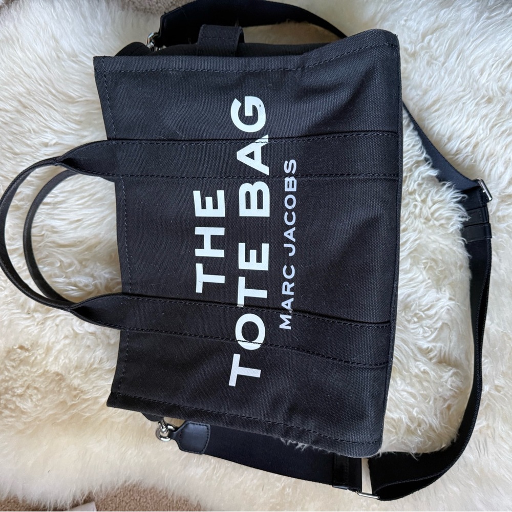 Marc Jacobs Black and White Messenger Bag